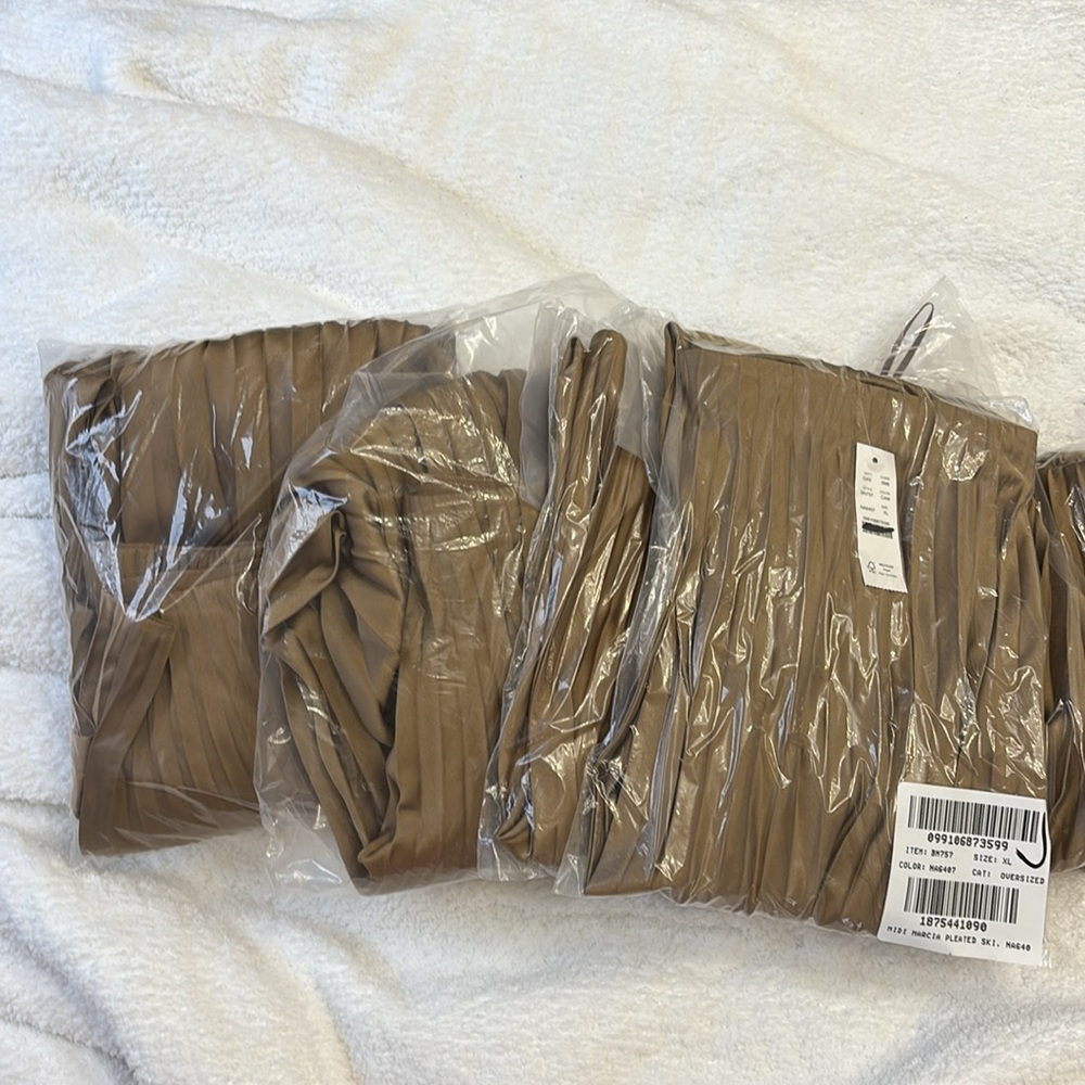 NWT J. Crew Gwyneth pleated midi slip skirt in Camel BN757 - Picture 8 of 8
